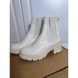 ZBY Women's Chunky Heel Sock Boot Cream Color Size 9